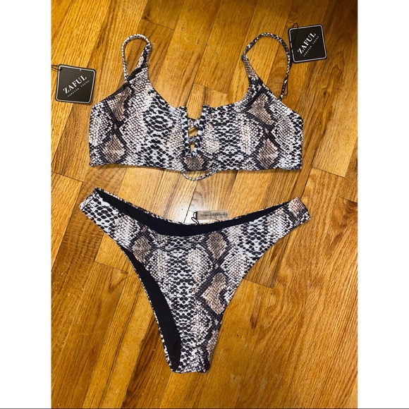 *Set of 2* Zaful cheeky bikinis - Picture 3 of 3